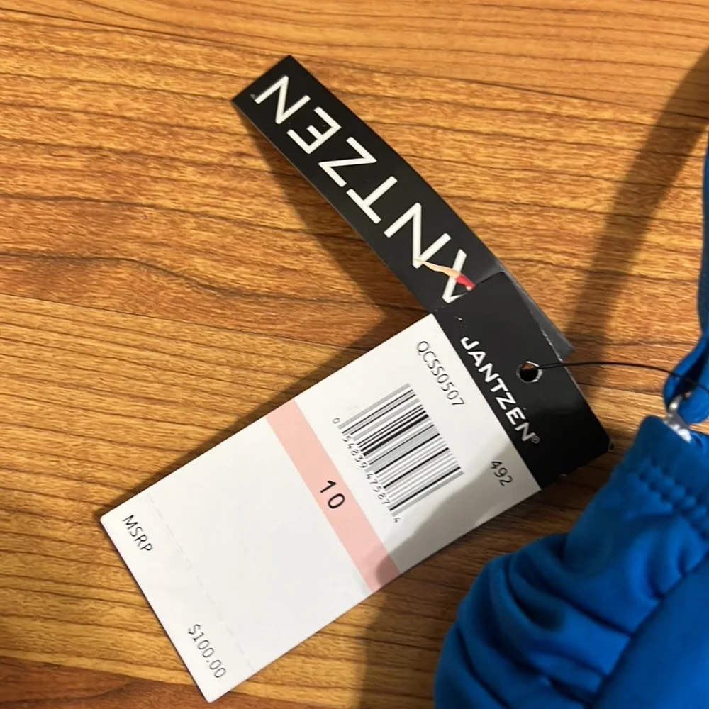 Jantzen 🩱 - Picture 6 of 8